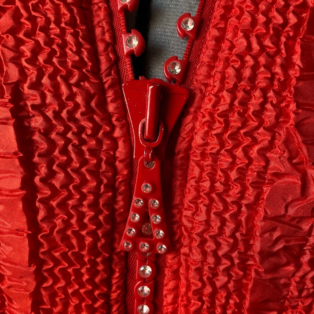 Fun Red Jacket - Picture 4 of 5